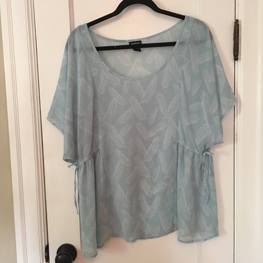 Torrid size 0 feather blouse